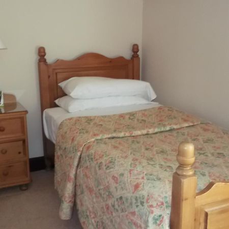 Caledonian Hotel Fort Augustus Buitenkant foto