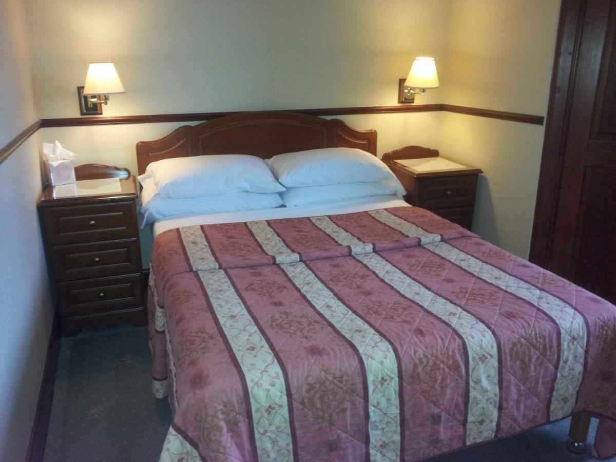 Caledonian Hotel Fort Augustus Buitenkant foto